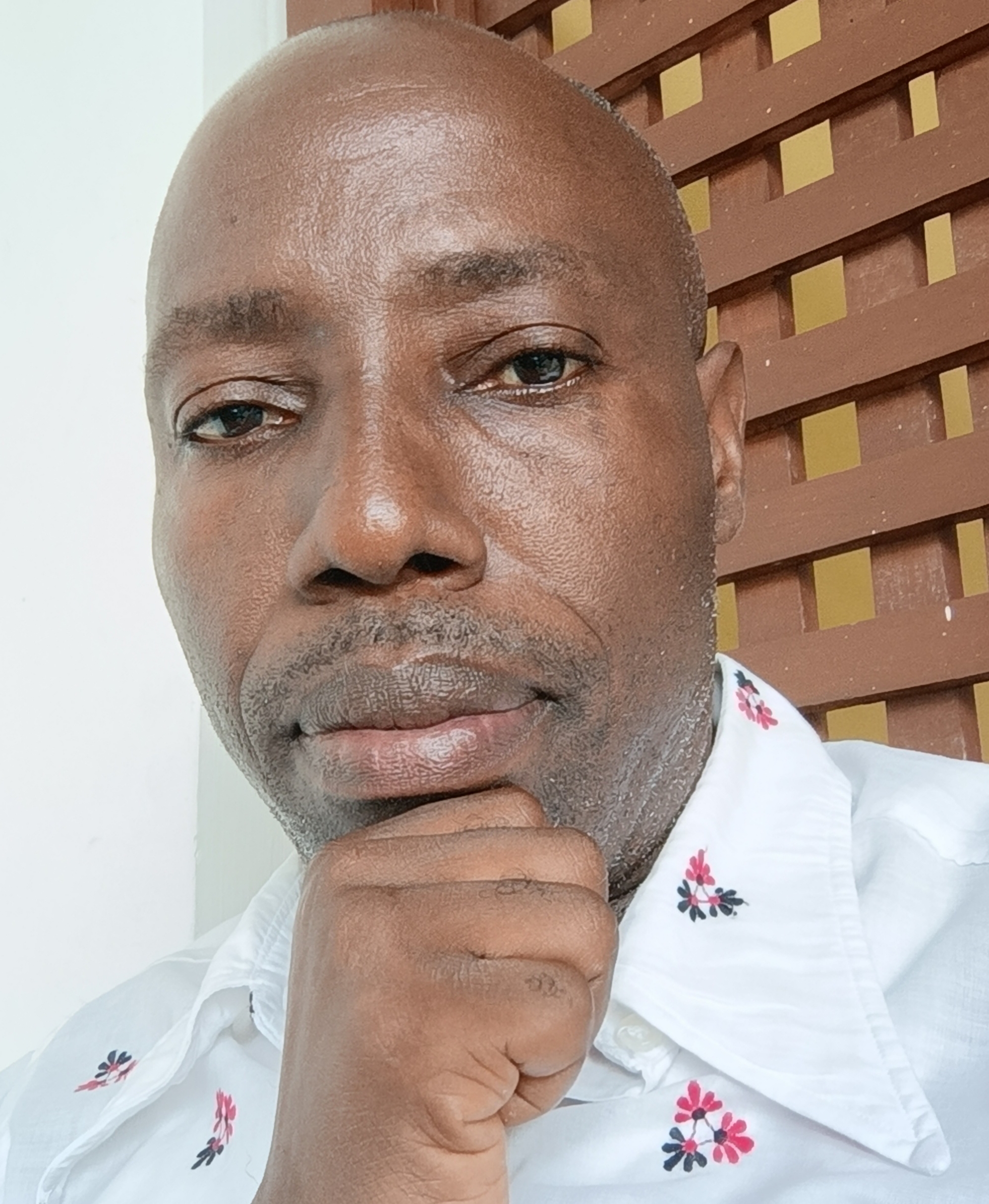 Simão Samuel Ngola Chico